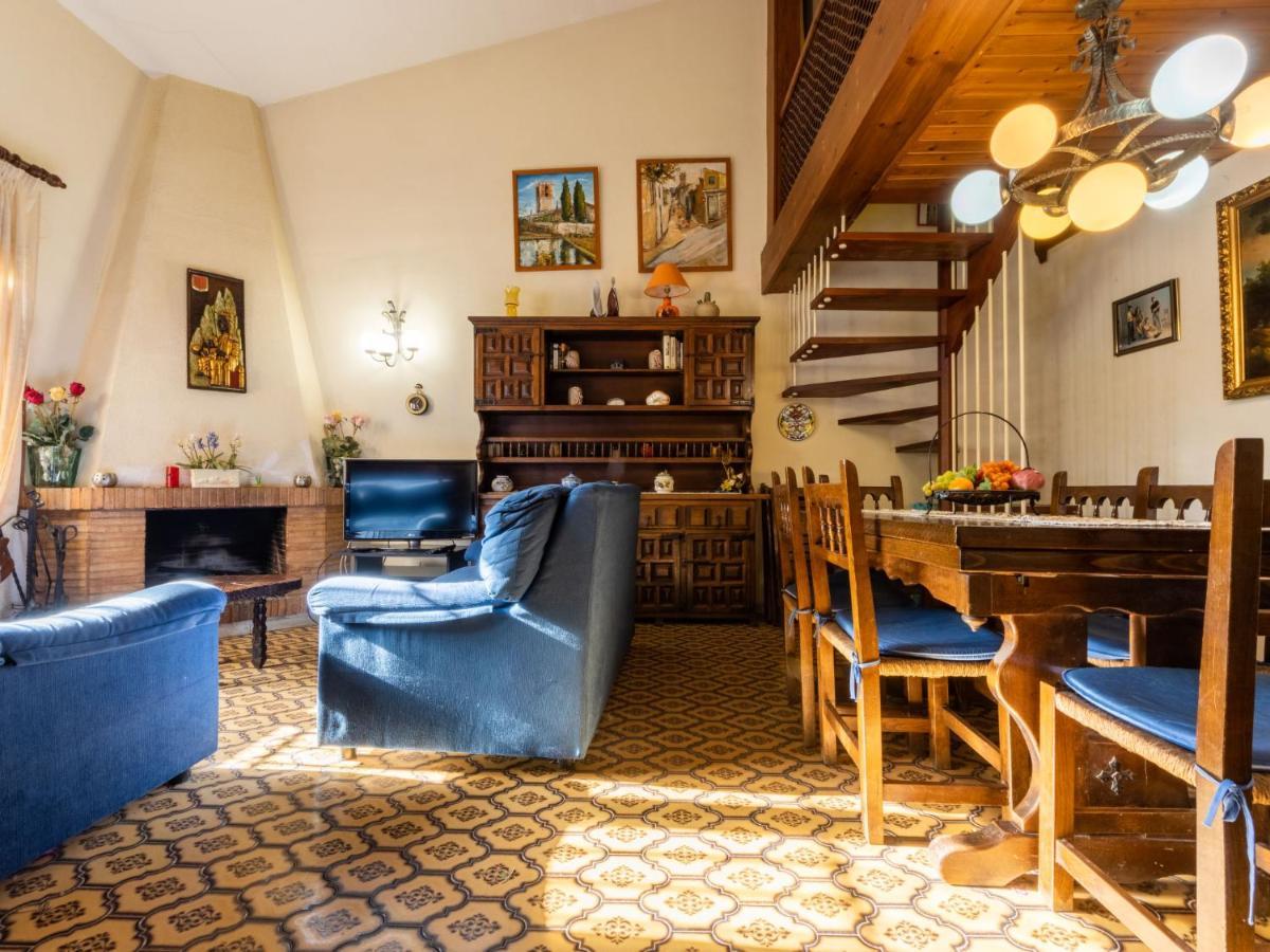 Holiday Home Vilafortuny By Interhome Вілафортуні Екстер'єр фото
